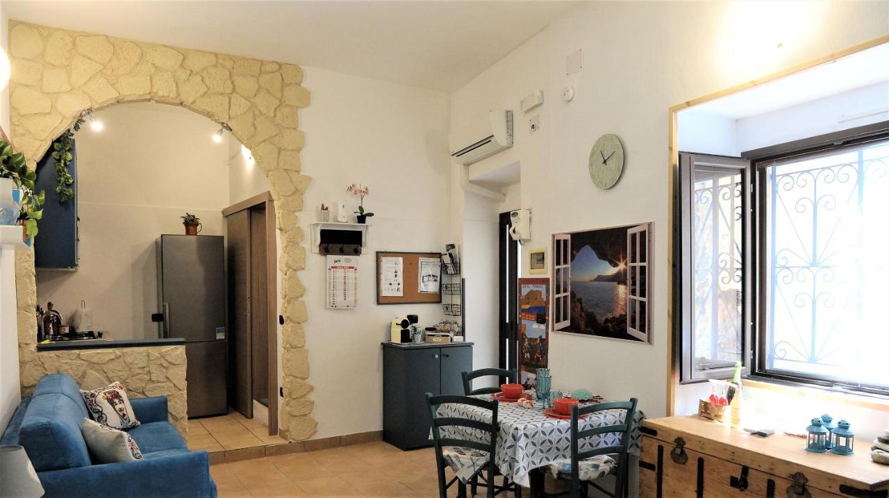 Ortigia Castel Maniace Apartamento Syracuse Exterior foto